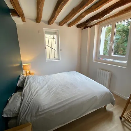 Maison Des Amis De *
